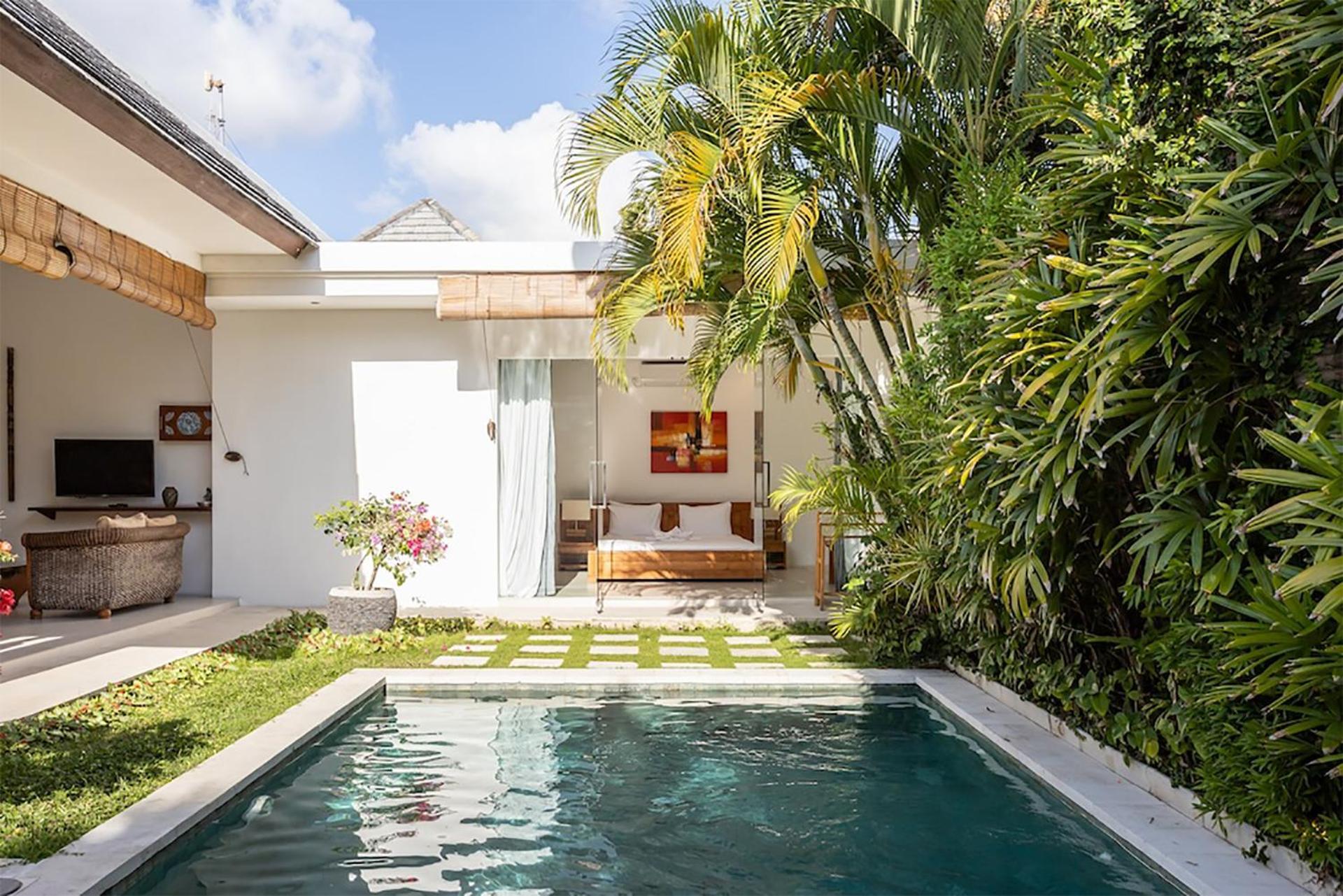 Villa Lotus By Optimum Bali Villas Семиняк Екстериор снимка