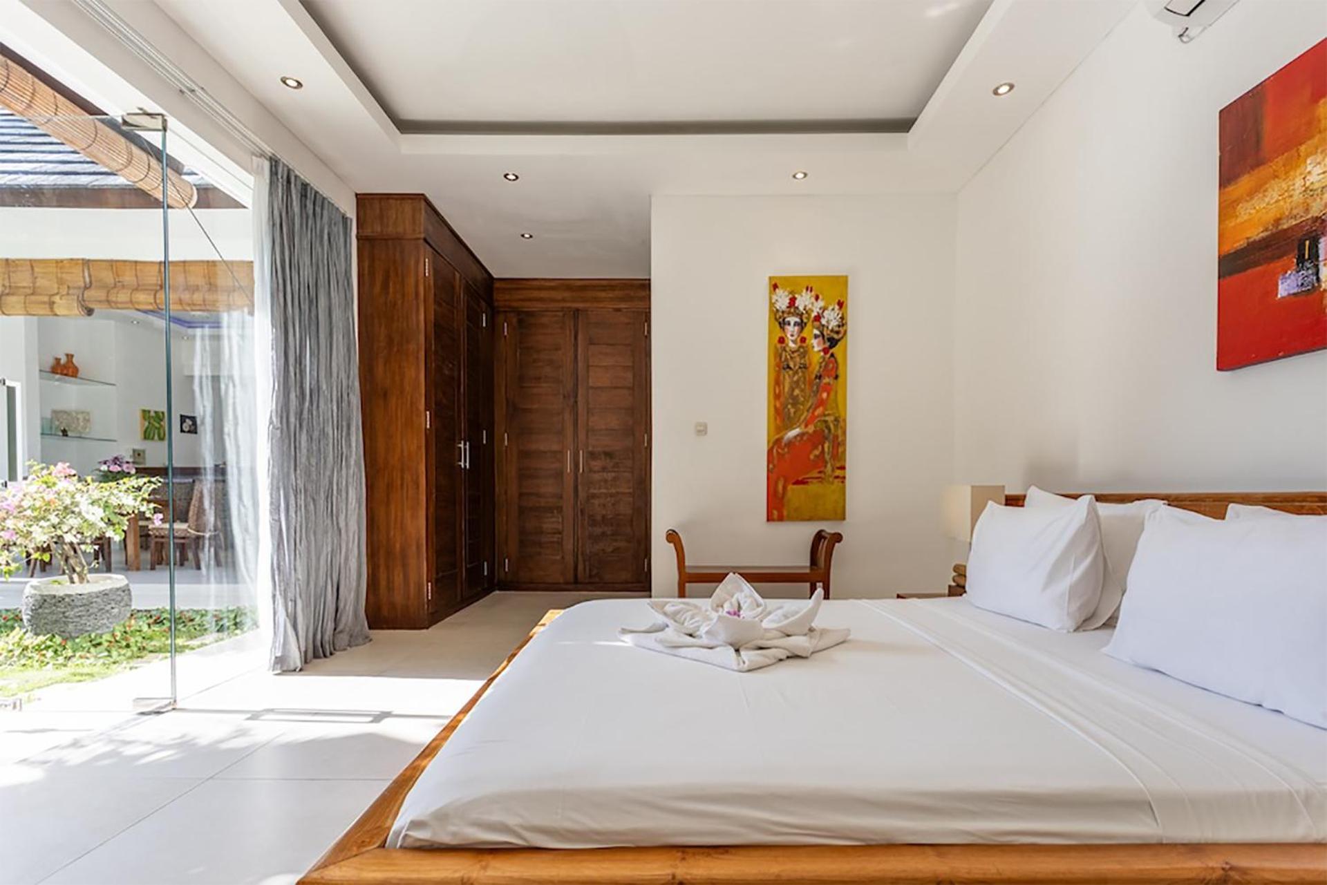 Villa Lotus By Optimum Bali Villas Семиняк Екстериор снимка