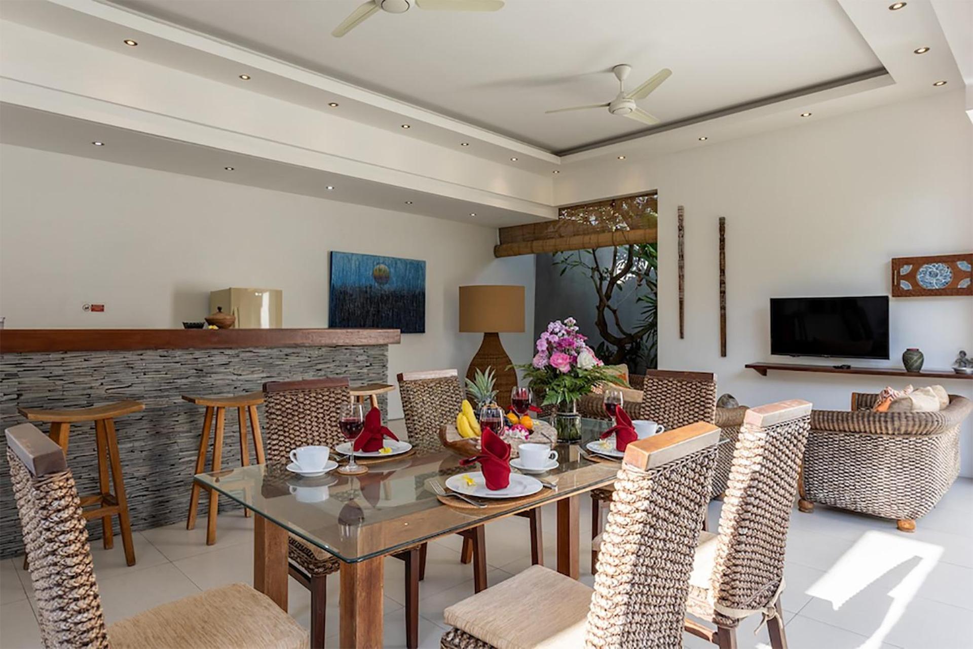 Villa Lotus By Optimum Bali Villas Семиняк Екстериор снимка