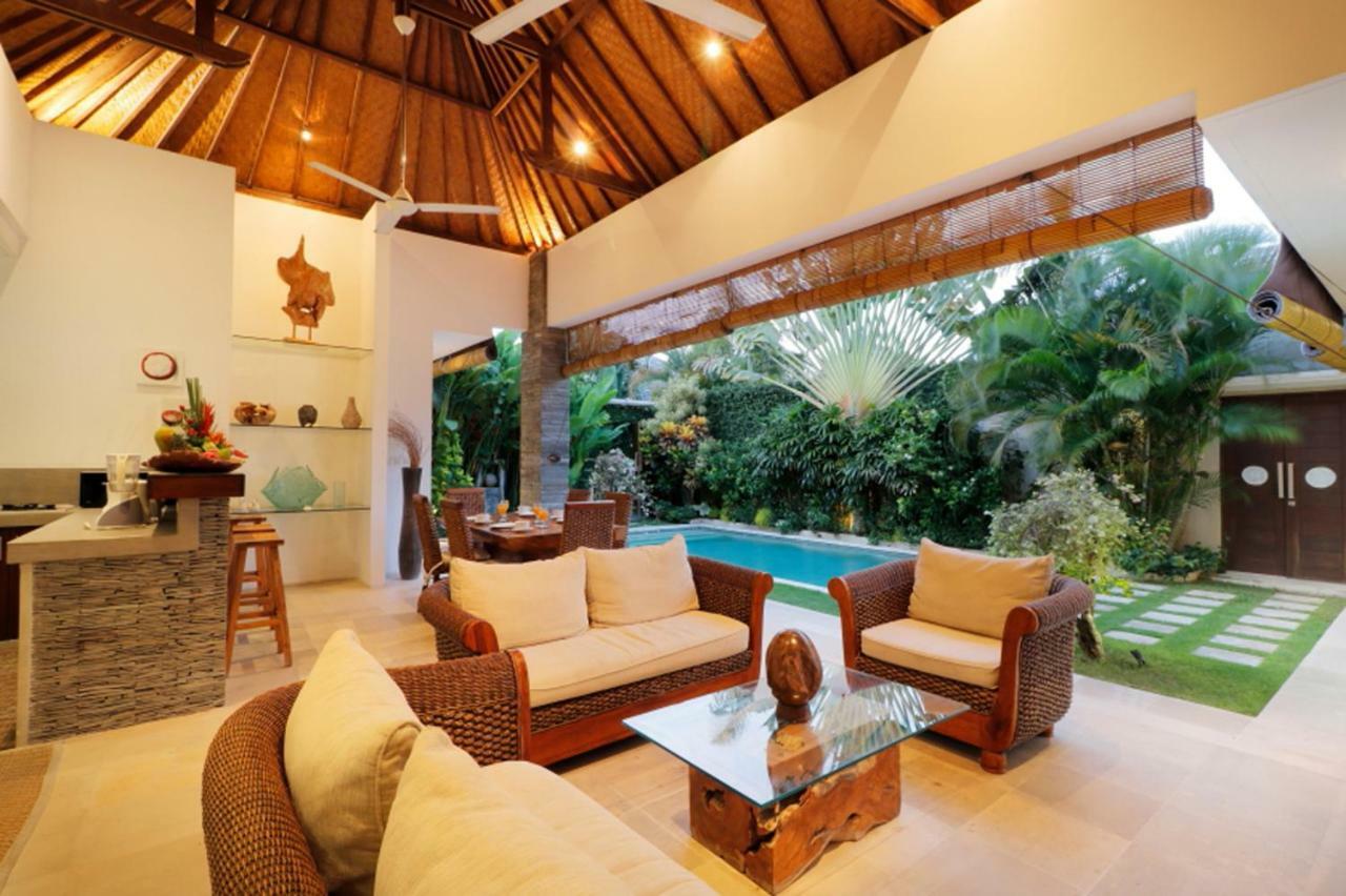 Villa Lotus By Optimum Bali Villas Семиняк Екстериор снимка